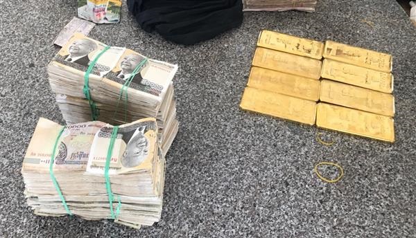 Tiền Giang: Bắt giữ một vụ nghi là vận chuyển trái phép vàng lậu