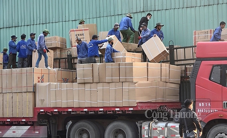 Xuất nhập khẩu hàng hóa qua các cửa khẩu ở Lạng Sơn tăng trưởng mạnh