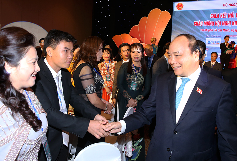 Thủ tướng: Con tàu Việt Nam phải vững tay lái để tiến lên