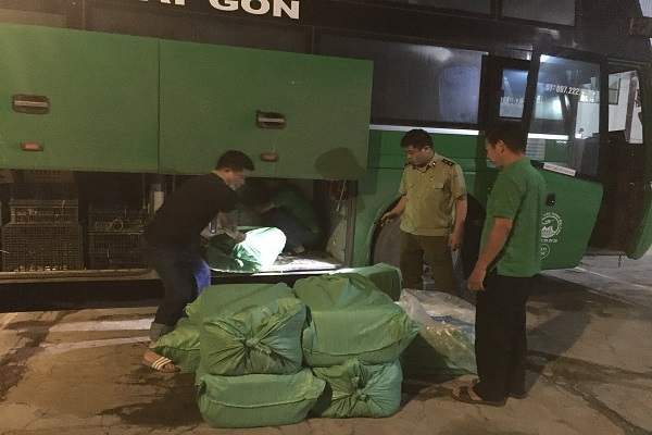 Nghệ An: Tiêu hủy hơn 1 tấn sản phẩm động vật không rõ nguồn gốc