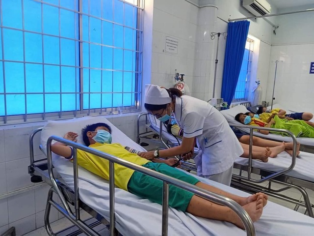 Quận Bắc Từ Liêm: Yêu cầu Công ty Gia Bảo tạm dừng cung cấp thực phẩm cho nhà trường