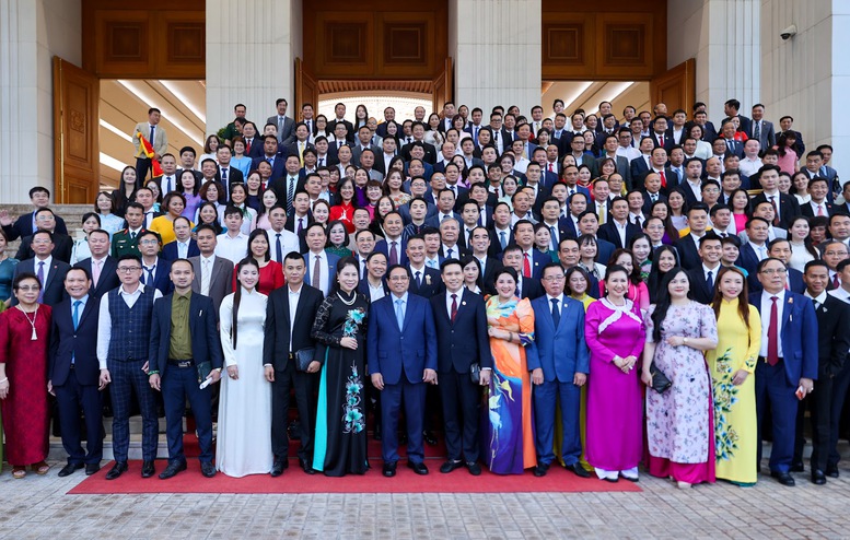 Sáng mãi tinh thần doanh nhân Việt Nam – Bản lĩnh, sáng tạo, đồng hành cùng đất nước