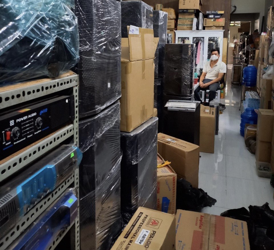 Tây Ninh: Tạm giữ 15 thiết bị điện tử không ghi rõ nơi sản xuất, thông số kỹ thuật trên nhãn mác