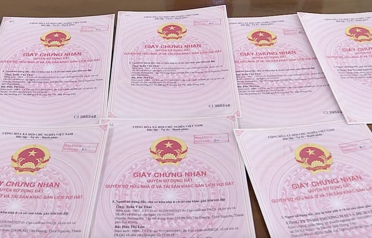 Dùng “sổ đỏ” giả lừa chiếm hơn 30 tỷ đồng