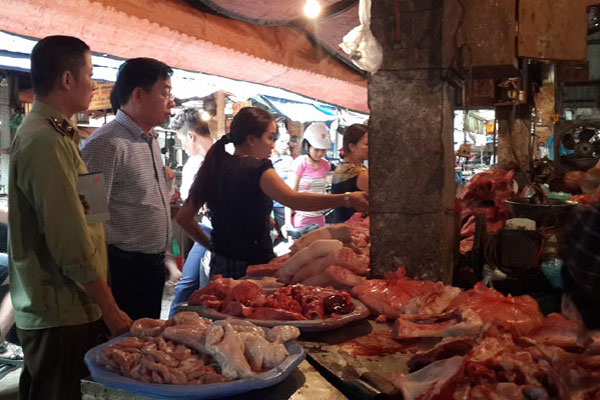 Đẩy mạnh kiểm tra cấp cơ sở để đảm bảo ATTP Đẩy mạnh kiểm tra cấp cơ sở để đảm bảo ATTP