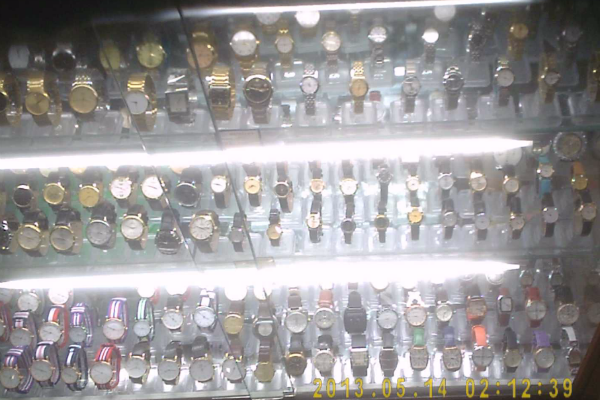 TP. HCM: Hàng giả, hàng nhái “tung hoành” thị trường cuối năm