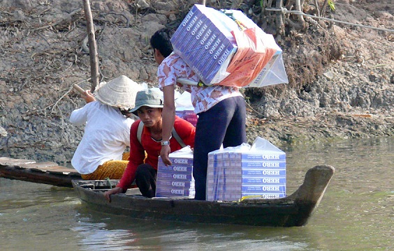 Đẩy mạnh đấu tranh chống buôn lậu thuốc lá
