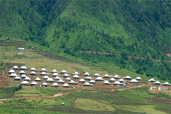 Hỗ trợ dự án di dân, tái định cư thủy điện Sơn La