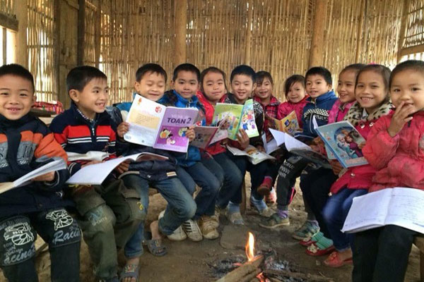 Hỗ trợ học sinh, trường phổ thông ở xã, thôn đặc biệt khó khăn